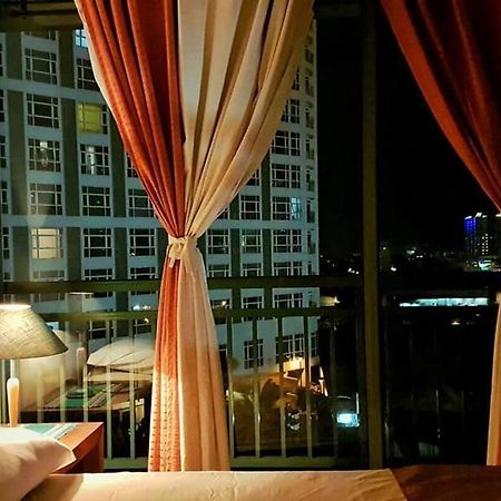 Ortigas 2 Bedroom Corner Unit With 2 Queen Across Shangrila Manila Luaran gambar