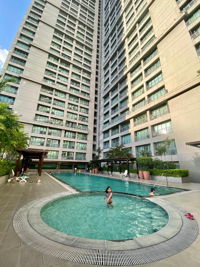 Ortigas 2 Bedroom Corner Unit With 2 Queen Across Shangrila Manila Luaran gambar