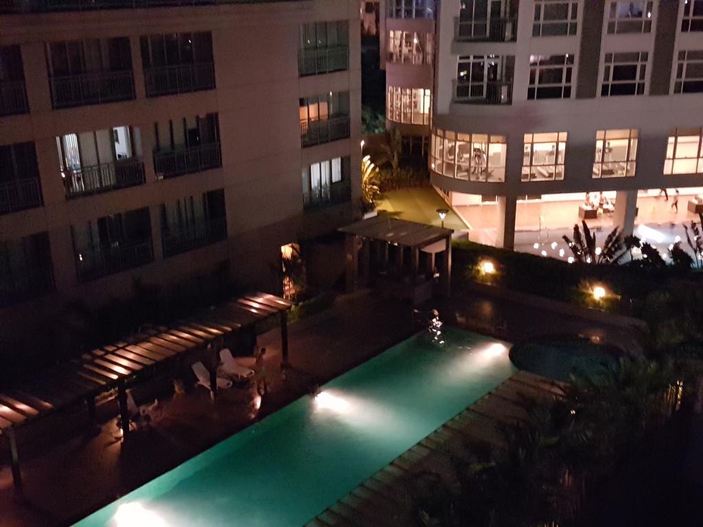 Ortigas 2 Bedroom Corner Unit With 2 Queen Across Shangrila Manila Luaran gambar