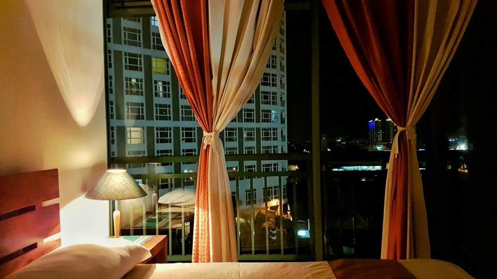 Ortigas 2 Bedroom Corner Unit With 2 Queen Across Shangrila Manila Luaran gambar