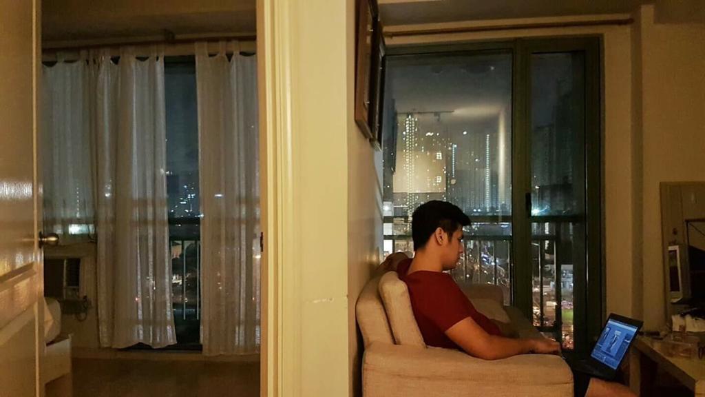 Ortigas 2 Bedroom Corner Unit With 2 Queen Across Shangrila Manila Luaran gambar